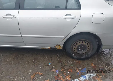 2004 Toyota Corolla Le z USA, uszkodzony, nr VIN 2T1BR32E24C167643